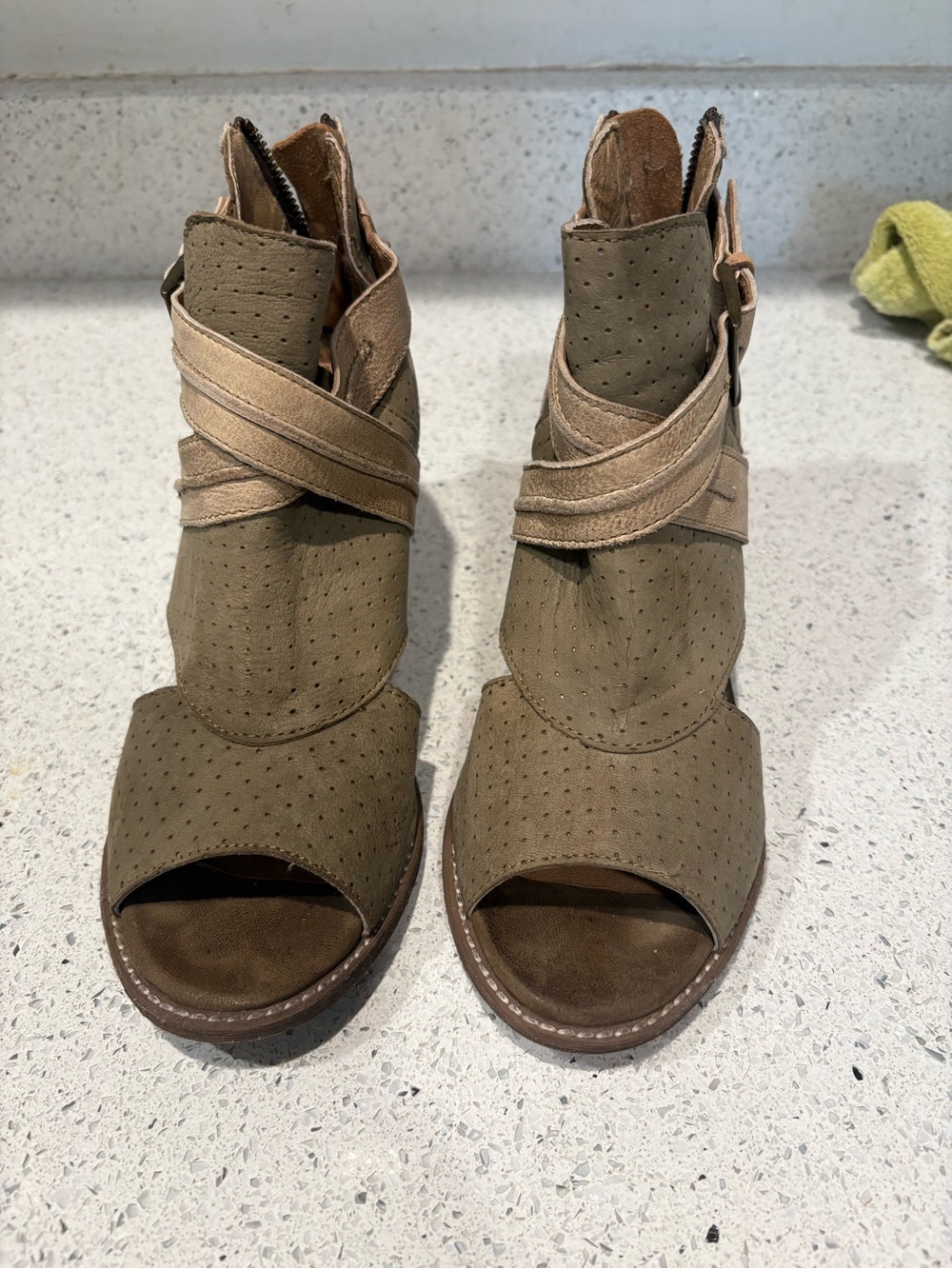 Perforated Olive Open-Toe Crisscross Heeled Sandals